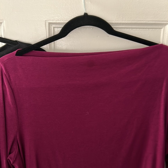 Old Navy long sleeves, T shirt for women size XL. 1 Black, and 1 Wine colour. - Picture 4 of 10